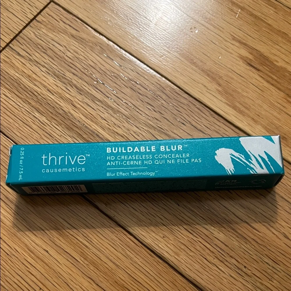 Thrive buildable blur creaseless concealer in Very Deep (warm)
